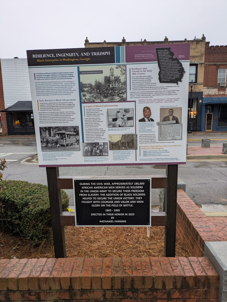 Washington Square Logo