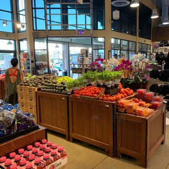 Vintage Grocers - Inside the vintage grocers - Grocery Near Me - Malibu, California Vintage Grocers - Inside the vintage grocers - Grocery Near Me - Malibu, California