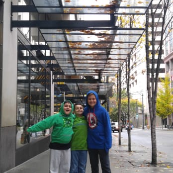 GameWorks - Gameworks as a reward for great behavior - Arcades Near Me - Seattle, Washington