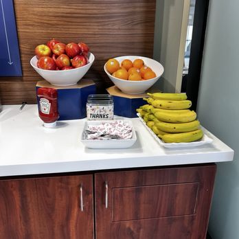 Holiday Inn Express & Suites Minden - Fresh fruit - Hotels Near Me - Minden, Nevada