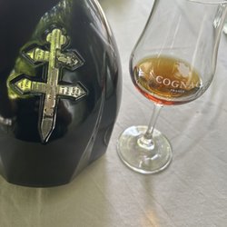 Hôtel Héritage - When in Cognac...drink some cognac.
