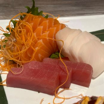 Sushi Xtreme 2 - Sushimi ; tuna, salmon, white tuna - Sushi Bars Near Me - Glen Mills, Pennsylvania Sushi Xtreme 2 - Sushimi ; tuna, salmon, white tuna - Sushi Bars Near Me - Glen Mills, Pennsylvania