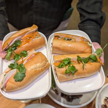 Viet Hut Express - Vietnamese Near Me - Toronto, Ontario