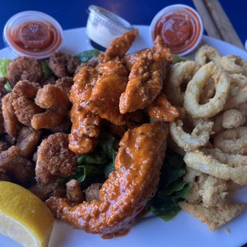 Boston Sail Loft - Appetizer Combo Platter - Bars Near Me - Boston, Massachusetts Boston Sail Loft - Appetizer Combo Platter - Bars Near Me - Boston, Massachusetts
