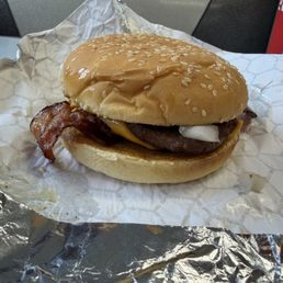 Single Bacon Cheeseburger