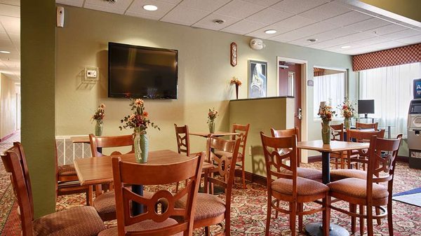 Best Western Nittany Inn Milroy by null