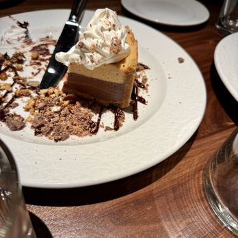 Village Tavern - Dessert peanut butter pie - New American Near Me - Raleigh, North Carolina Village Tavern - Dessert peanut butter pie - New American Near Me - Raleigh, North Carolina