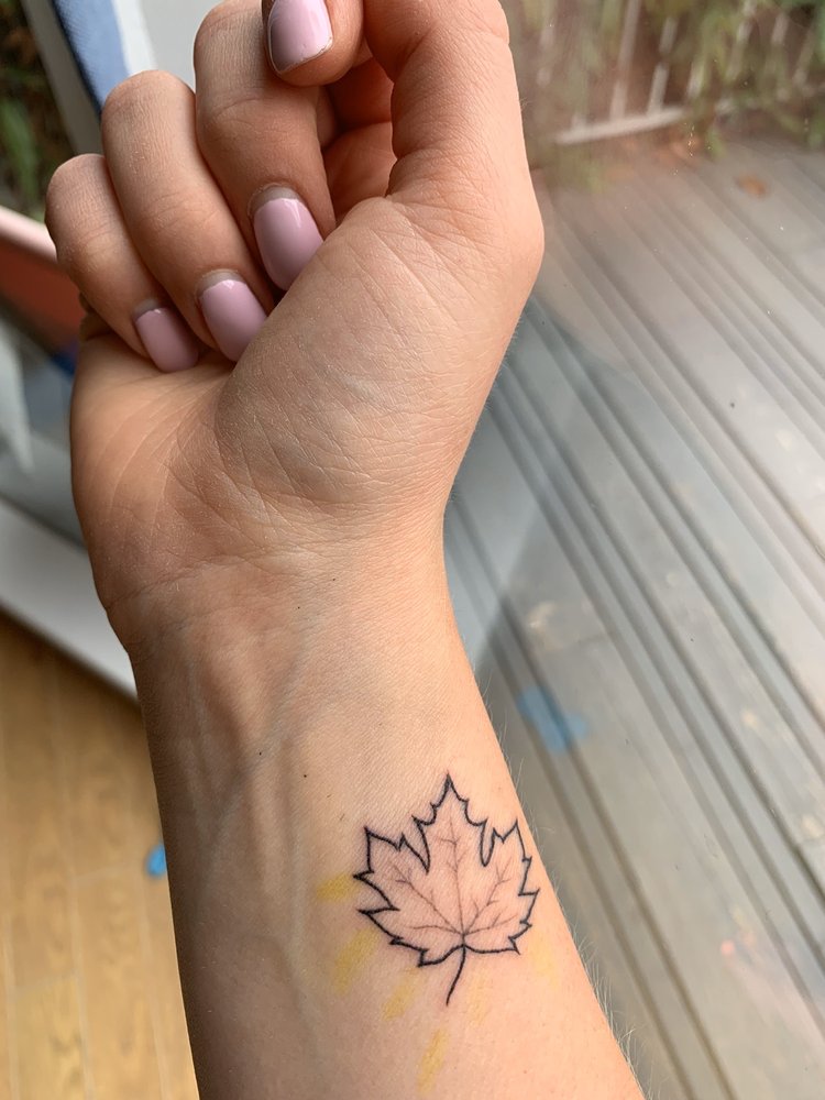 Tenfold Tattoo Tatouage 101 2645 Montrose Ave Abbotsford Numero De Telephone Tenfold Tattoo Tatouage 101 2645 Montrose Ave Abbotsford Numero De Telephone