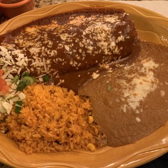 El Merendero - Burrito plate with carne asada - Mexican Near Me - Tucson, Arizona El Merendero - Burrito plate with carne asada - Mexican Near Me - Tucson, Arizona