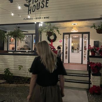 Pistil House - Wine Bars Near Me - St. Petersburg, Florida Pistil House - Wine Bars Near Me - St. Petersburg, Florida