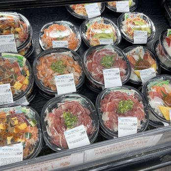 Nijiya Market - Poke bowls - International Grocery Near Me - Honolulu, Hawaii