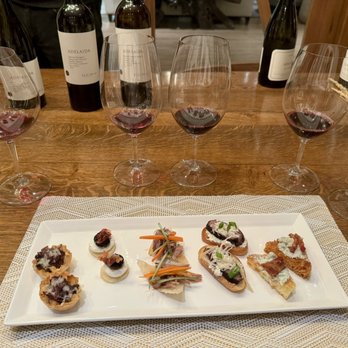 Adelaida Vineyards & Winery - Wine & food pairing - Wineries Near Me - Paso Robles, California Adelaida Vineyards & Winery - Wine & food pairing - Wineries Near Me - Paso Robles, California