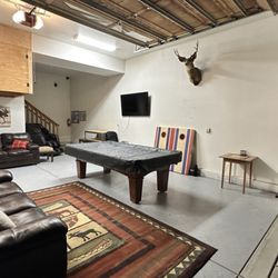 Expert Pool Table Moving & Recovering