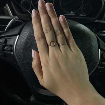 Nail Lounge - Gel manicure - Nail Salons Near Me - South Pasadena, California