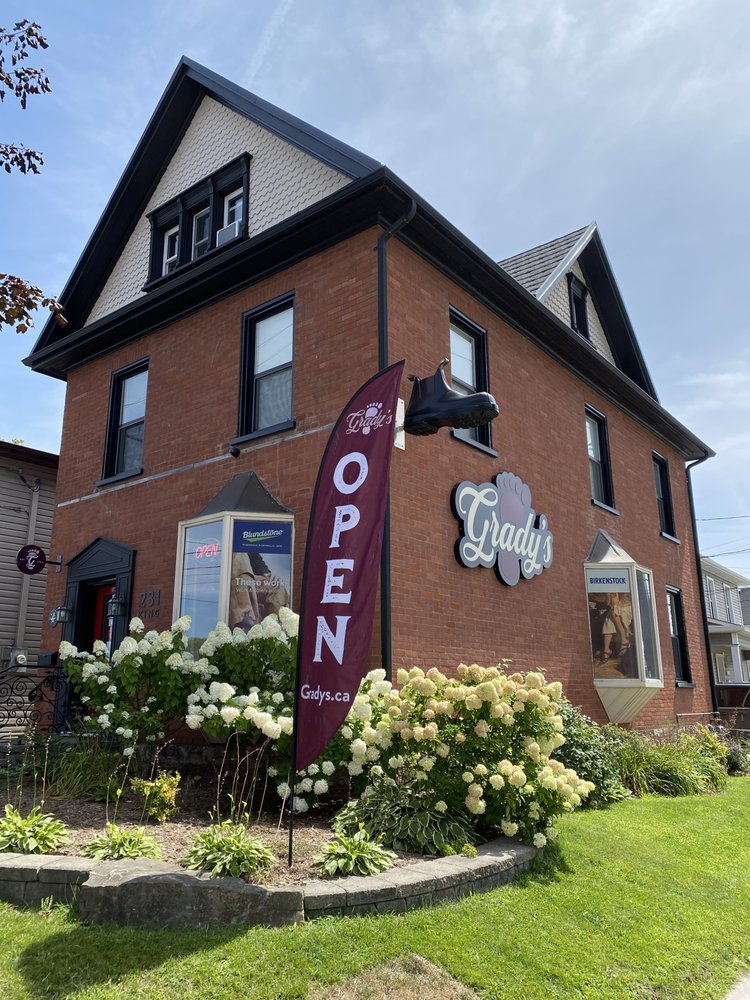 GRADY’S FEET ESSENTIALS Updated August 2024 231 King Street