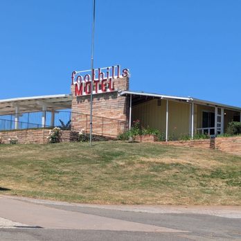 Foothills Motel - Hotels Near Me - Auburn, California