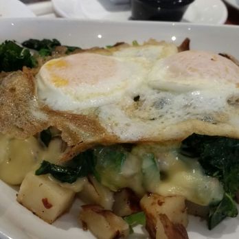 Meli Cafe - Yuppie bowl over medium with jalapenos - Breakfast & Brunch Near Me - Chicago, Illinois