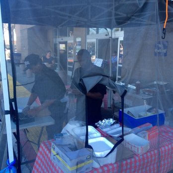 Robert Earl's BBQ - All food (including BBQ) is neatly kept safe and protected by a covered tent. - Barbeque Near Me - Long Beach, California Robert Earl's BBQ - All food (including BBQ) is neatly kept safe and protected by a covered tent. - Barbeque Near Me - Long Beach, California