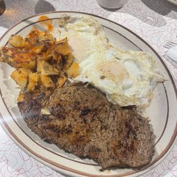 Lost In the 50s Diner - Steak and Egg