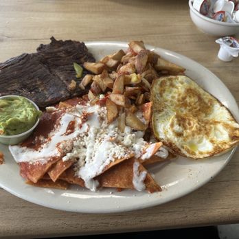 Arnie’s Cafe - Chilaquiles With Carne Asada - Breakfast & Brunch Near Me - Reno, Nevada