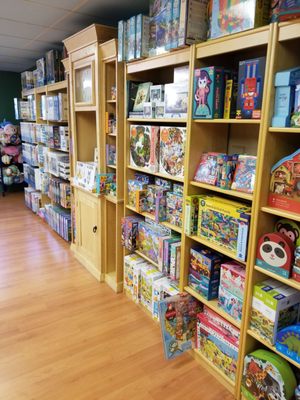 G Willikers Toy Shoppe by null