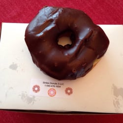 Strites Donuts - Delicious!! This picture doesn't do justice at how amazing they are!!!