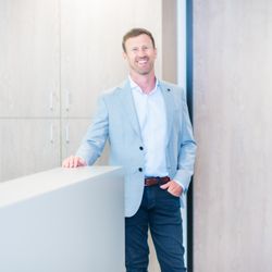 Clackamas Implant & Oral Surgery Center - Dr. Sullivan
