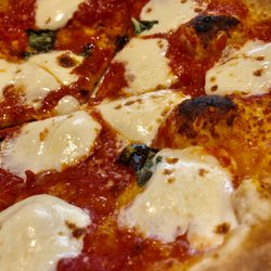 Novanta - Margherita Pizza