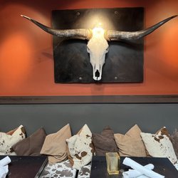 Flat Iron Grill - Inside