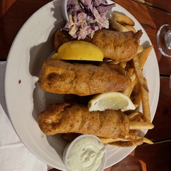 Maui Brewing - Fish & Chips - Brewpubs Near Me - Lahaina, Hawaii Maui Brewing - Fish & Chips - Brewpubs Near Me - Lahaina, Hawaii
