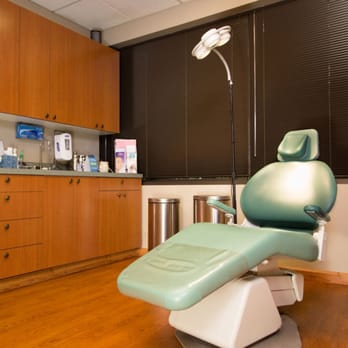 Bellevue Plastic Surgeons - Exam Room - Cosmetic Surgeons Near Me - Bellevue, Washington Bellevue Plastic Surgeons - Exam Room - Cosmetic Surgeons Near Me - Bellevue, Washington