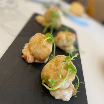 Balandret - Buñuelos de bacalao con ajoaceite y membrillo - Hotels Near Me - Valencia, V