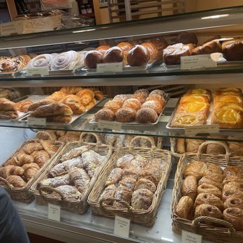 Le Panier - Pastries - Bakeries Near Me - Seattle, Washington