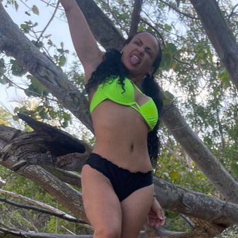 Sullivan Park - Reach for the sky!!! Lololol - Parks Near Me - Deerfield Beach, Florida