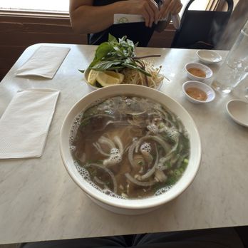 Yum Yum Pho - Vietnamese Near Me - Aiea, Hawaii