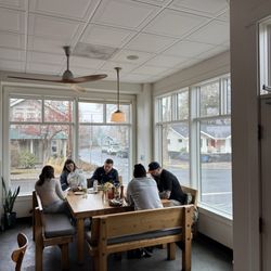 Jackson's Corner - Family table