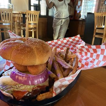 Wing King - Bbq burger - Burgers Near Me - Reno, Nevada Wing King - Bbq burger - Burgers Near Me - Reno, Nevada