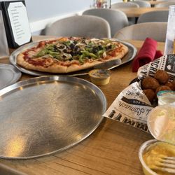 Andy’s Pizza