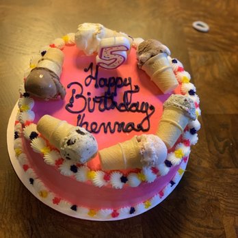 Baskin-Robbins - a birthday cake on a table - Ice Cream & Frozen Yogurt Near Me - San Antonio, Texas