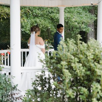 Evergreen Venue - The gazebo is a favorite place for photos and first looks at Evergreen Venue - Wedding Chapels Near Me - Rainbow City, Alabama Evergreen Venue - The gazebo is a favorite place for photos and first looks at Evergreen Venue - Wedding Chapels Near Me - Rainbow City, Alabama