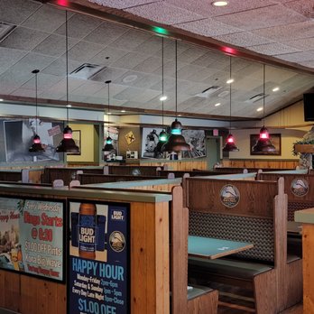 Broadway Bar and Pizza