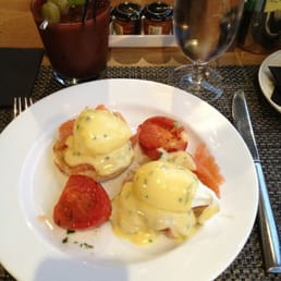 Salmon Benedict