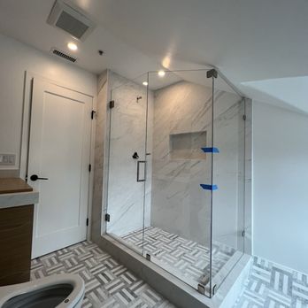 Larrys Glass and Mirror - Guest Shower - Glass & Mirrors Near Me - Anaheim, California