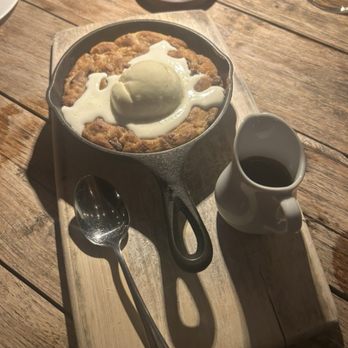 Tiny Boxwoods - Cookie skillet - New American Near Me - Houston, Texas Tiny Boxwoods - Cookie skillet - New American Near Me - Houston, Texas