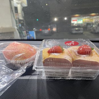 85°C Bakery Cafe - White choco strawberry bun, strawberry fluffy cake - Coffee & Tea Near Me - Chino Hills, California
