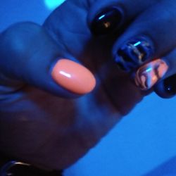 Mom & Me Nails Time - Picture number two of my marble nails that glow in the dark