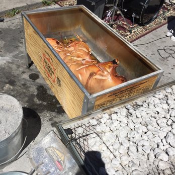 Chatter Box Cafe - Cooking the hog out front. Can't beat that! - Barbeque Near Me - Chattanooga, Tennessee