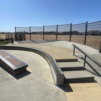 Derr-Okamoto Community Park - Parks Near Me - Elk Grove, California