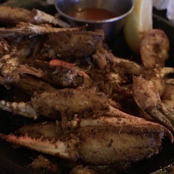 Dantanna's - Grilled crab fingers and shrimp - Sports Bars Near Me - Atlanta, Georgia