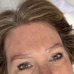 Royal Beauty Salon - Microblading